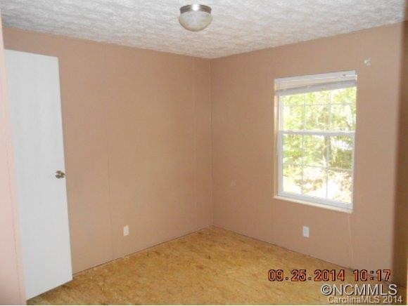29 Susie Drive - Photo 4