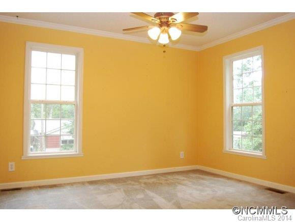 61 Rhododendron Dr - Photo 12