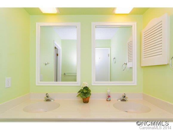 441 Crowfields Drive - Photo 11