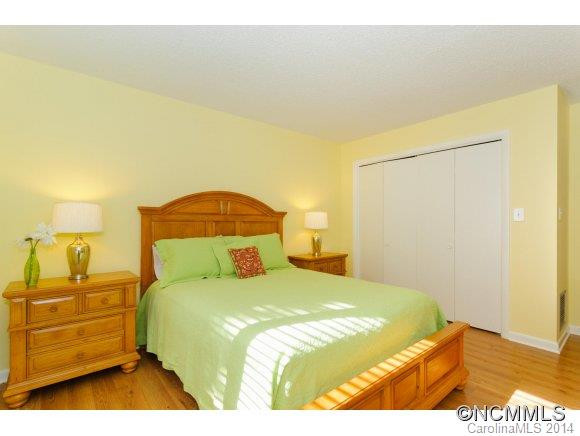441 Crowfields Drive - Photo 13