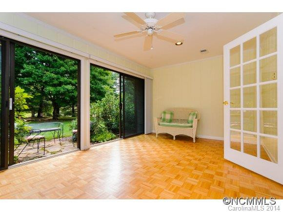441 Crowfields Drive - Photo 4