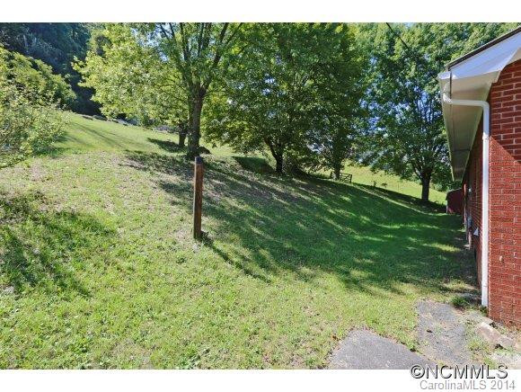 260 Rovingwood Drive - Photo 15
