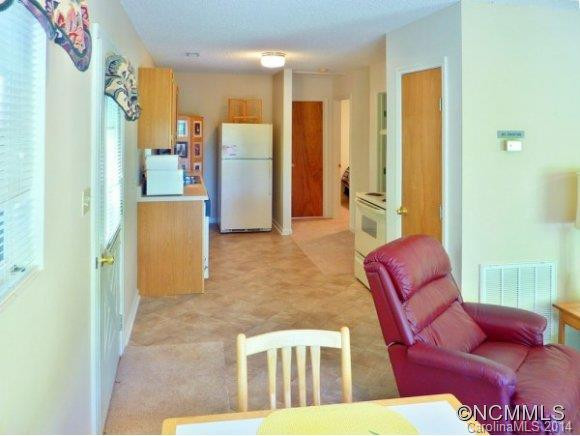 159 PLEASANT CIRCLE - Photo 2