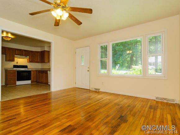 207 S. Oconeechee Ave - Photo 2