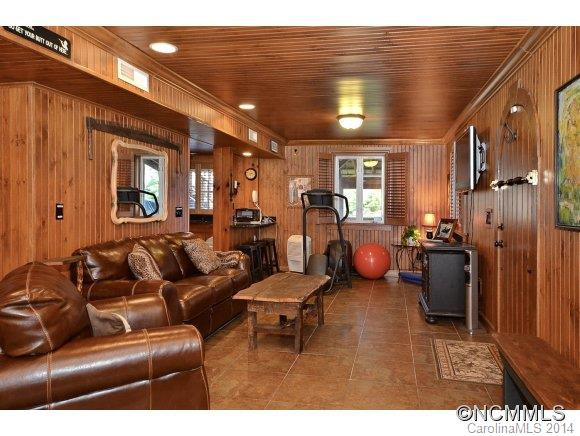 876 Walker Road - Photo 17