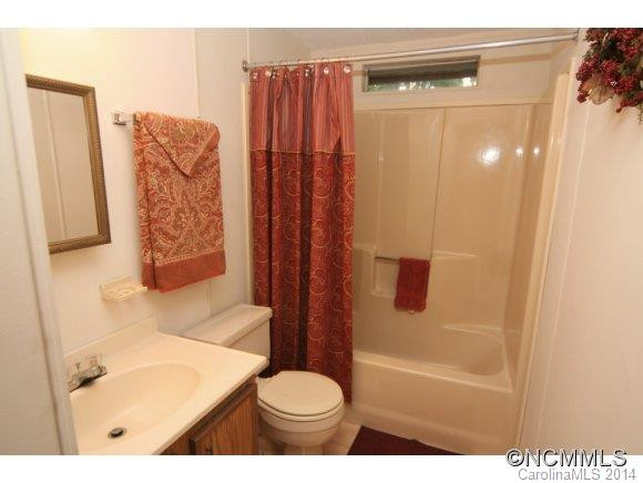 28 Woodscape Drive - Photo 7