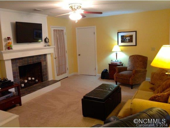 5 East Carson Street - Photo 5