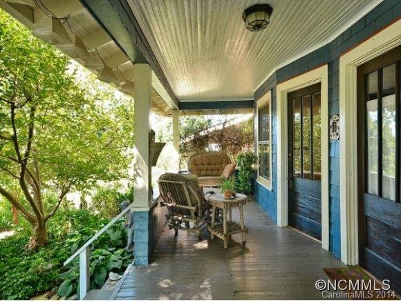 109 PENNSYLVANIA AVE - Photo 2