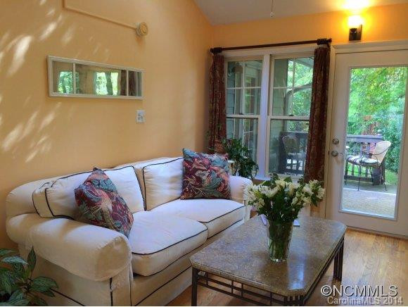 1 Western View Street - Photo 8