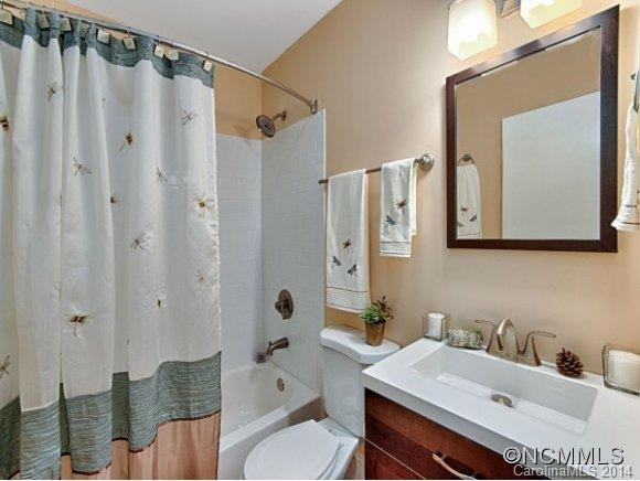 87 PERSHING ROAD - Photo 13