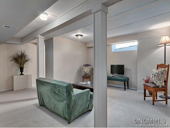 87 PERSHING ROAD - Photo 20