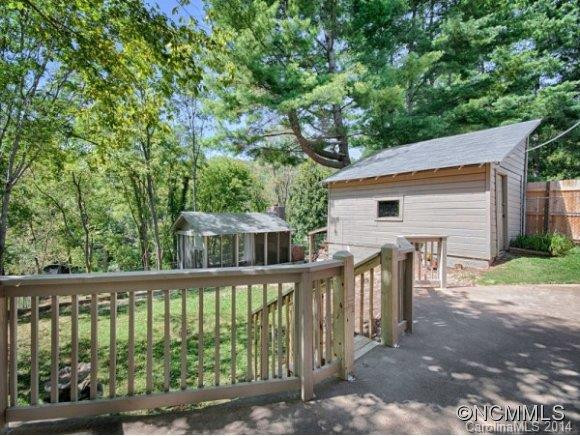 87 PERSHING ROAD - Photo 22