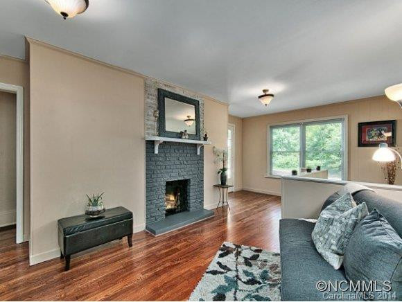 87 PERSHING ROAD - Photo 4