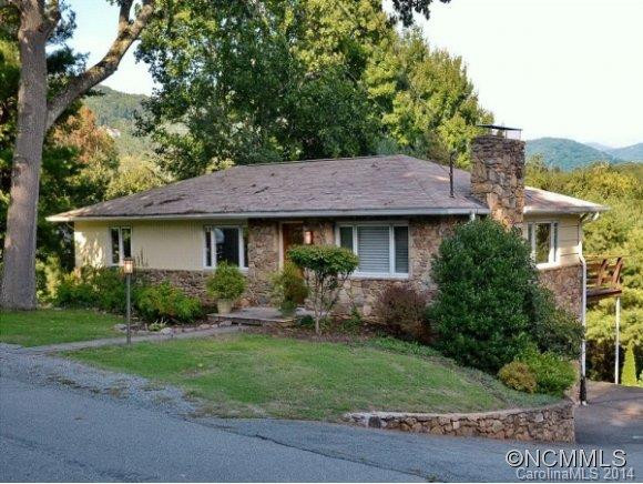 4 DEERVIEW LANE