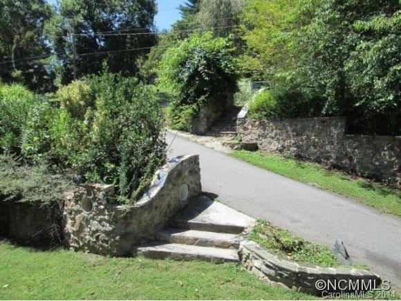 33 Sheppard Dr - Photo 3