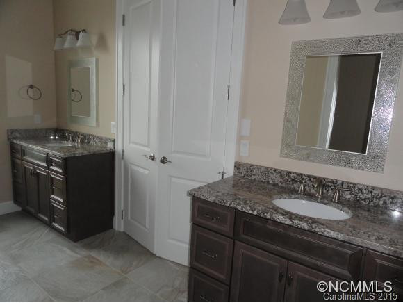 19 Chantilly Drive - Photo 12