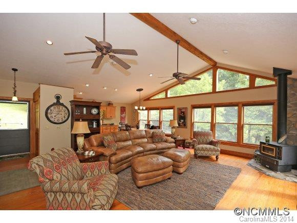 243 Rivermont Road - Photo 4