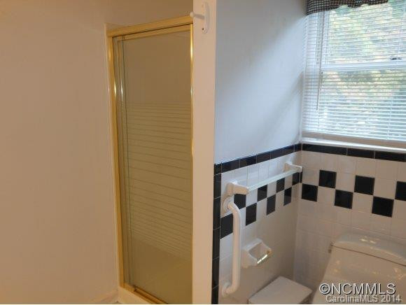 844 Mountain View Drive - Photo 11