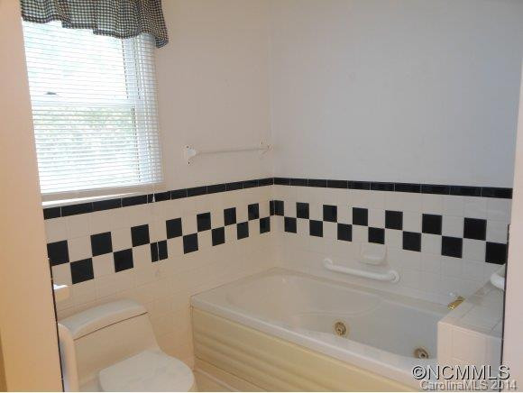 844 Mountain View Drive - Photo 12