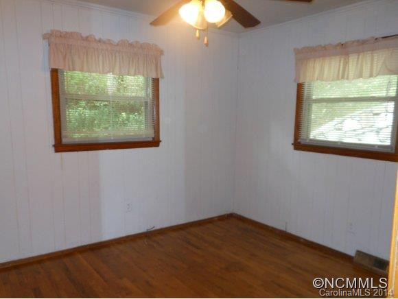 844 Mountain View Drive - Photo 14
