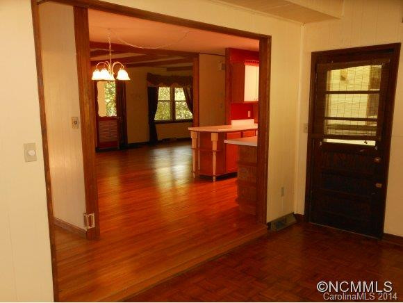 844 Mountain View Drive - Photo 8