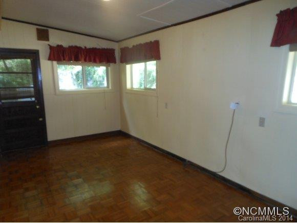 844 Mountain View Drive - Photo 9