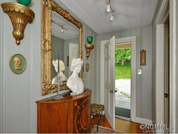 1267 WALKER ROAD - Photo 4
