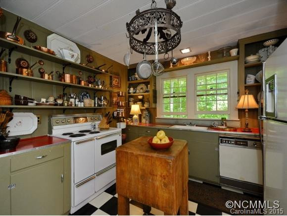 1267 WALKER ROAD - Photo 8