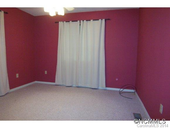 504 Lakeland Dr - Photo 11