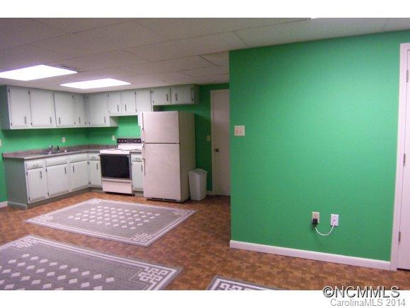 504 Lakeland Dr - Photo 12