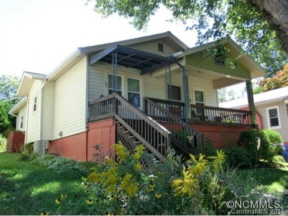 53 Mitchell Ave