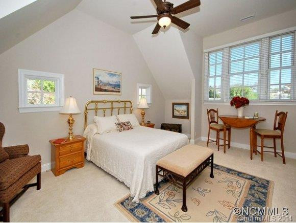 133 LAKEWAY DRIVE - Photo 11