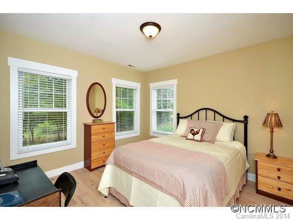 8 Penley Park Drive - Photo 18
