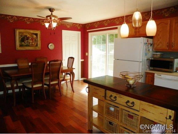 286 Spring Drive - Photo 4
