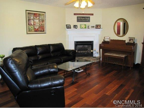 286 Spring Drive - Photo 5