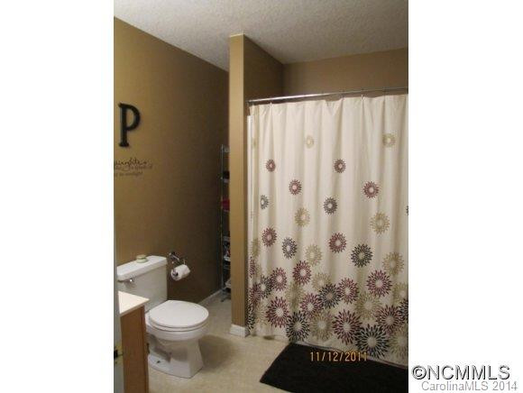 286 Spring Drive - Photo 10