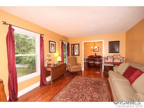 3 Mayfair Pl - Photo 2