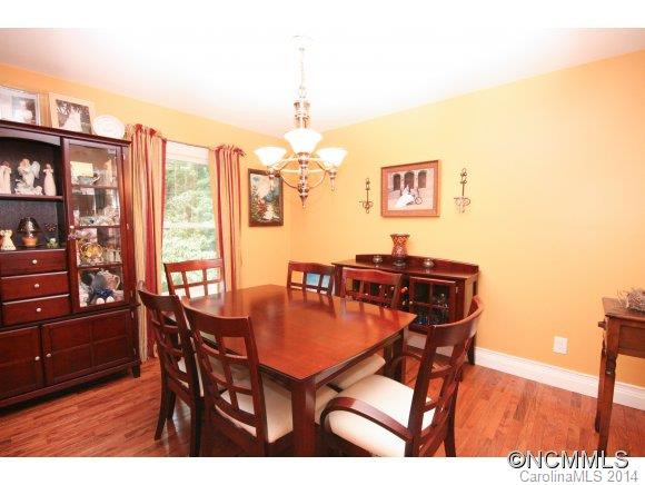 3 Mayfair Pl - Photo 3