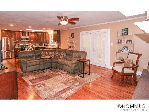 3 Mayfair Pl - Photo 4