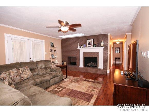 3 Mayfair Pl - Photo 6