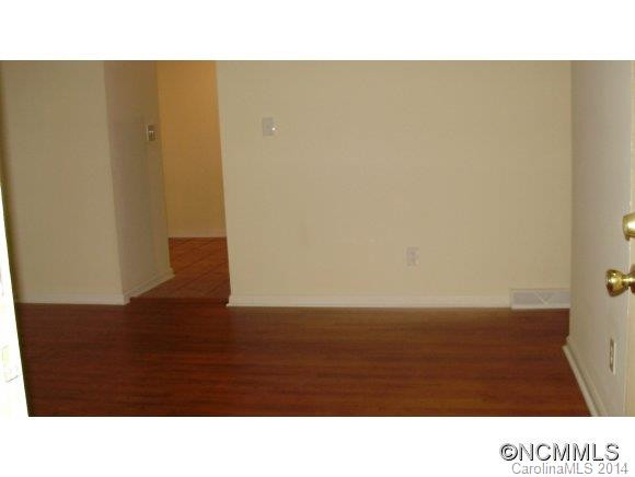 27 Robinson - Photo 11