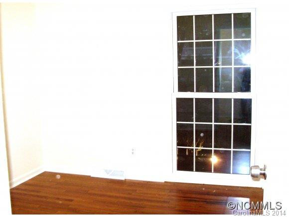 27 Robinson - Photo 17