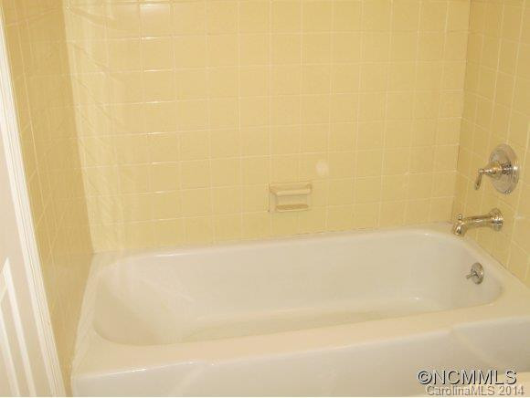 27 Robinson - Photo 20