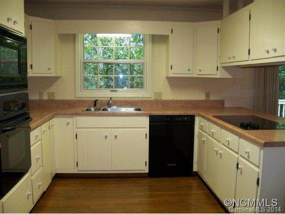 1224 Mountain Laurel Drive - Photo 8