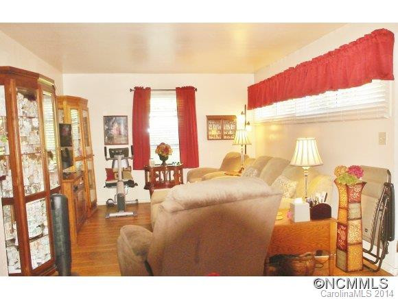 99 RICHMOND HILL DRIVE - Photo 4