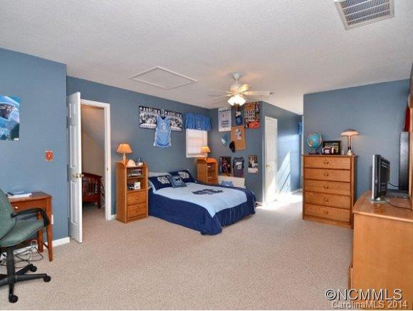 55 CANDLEWOOD DRIVE - Photo 18