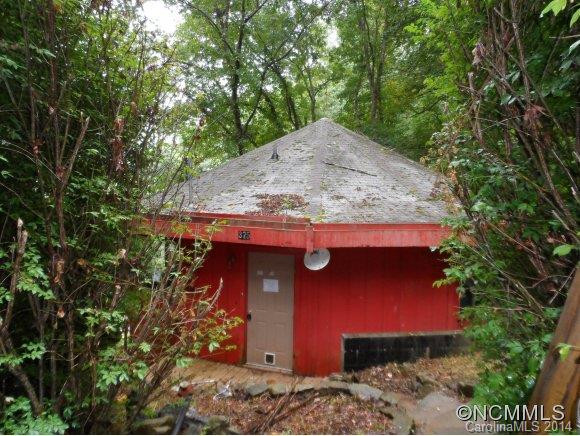 375 Tobacco Road - Photo 3