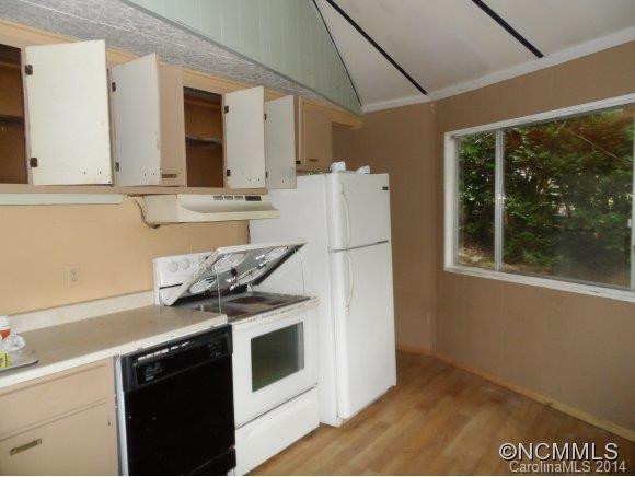 375 Tobacco Road - Photo 4