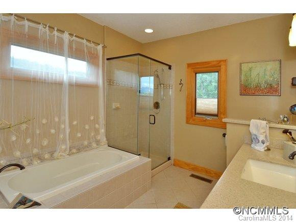 8 Bonnie Brae Drive - Photo 12