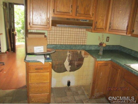 35 Center St - Photo 13